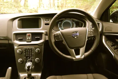V40 Cross Country